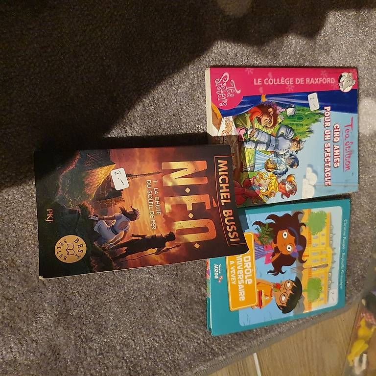 Fumetti: BD & livres jeunesse  dès CHF2 – Usato da Corcelles-le-Jorat venduto da Fashion_Unfold 1