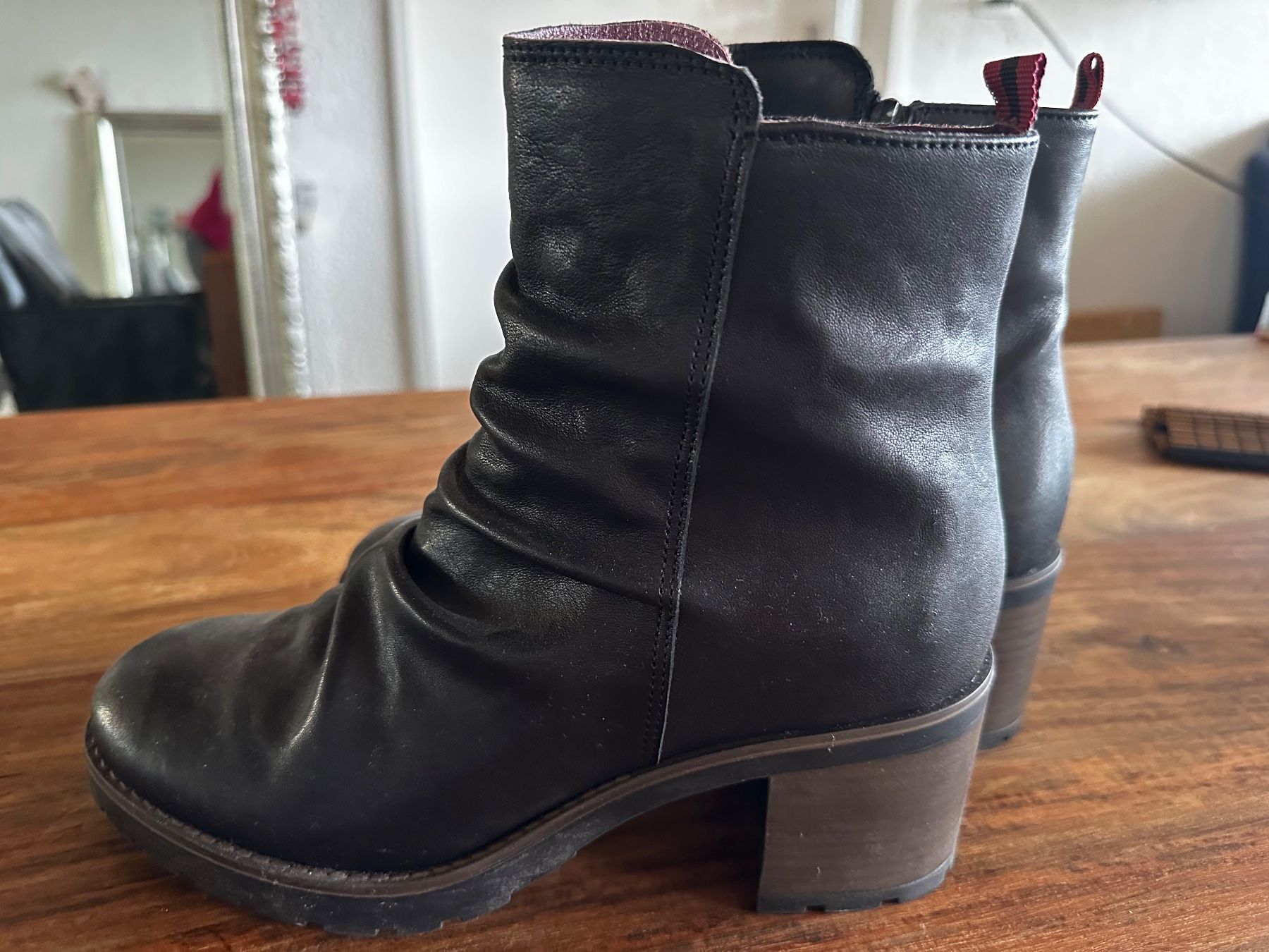 Scarpe da donna: Leder Stiefelette, 39, neu – Usato da Au ZH venduto da fortschreiter 2