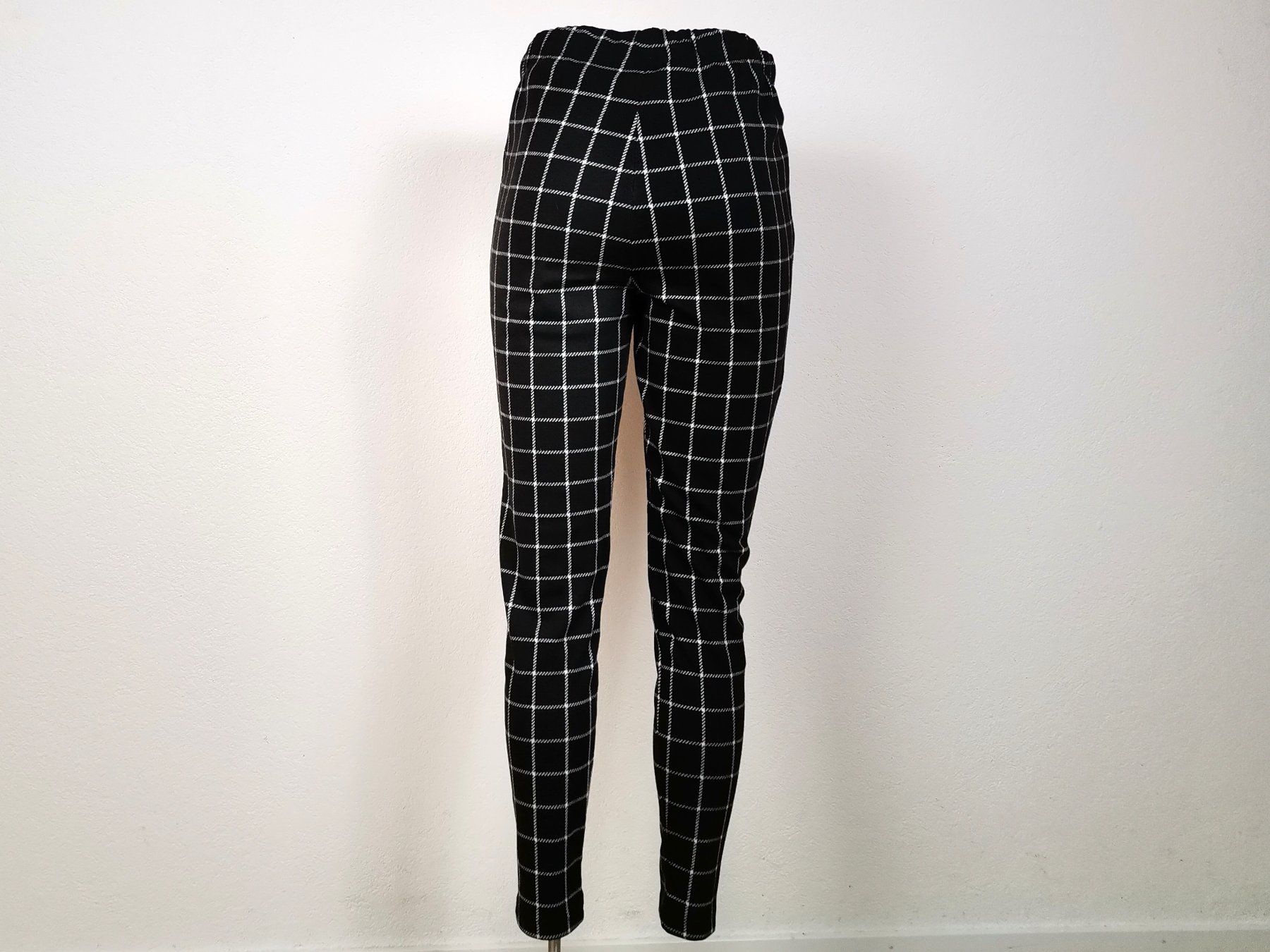Leggings: STUDIO UNTOLD Leggins " Damen" – Usato da Schaffhausen venduto da Restwert_SH 1