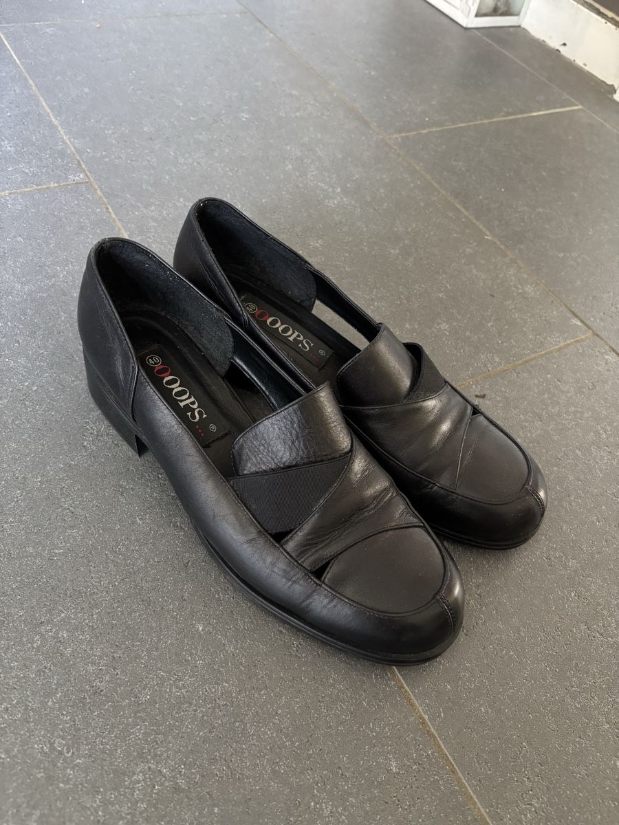 Damenschuhe: Schwarze Damenschuhe, Gr. 40 – Gebraucht aus Büren an der Aare von laramurri