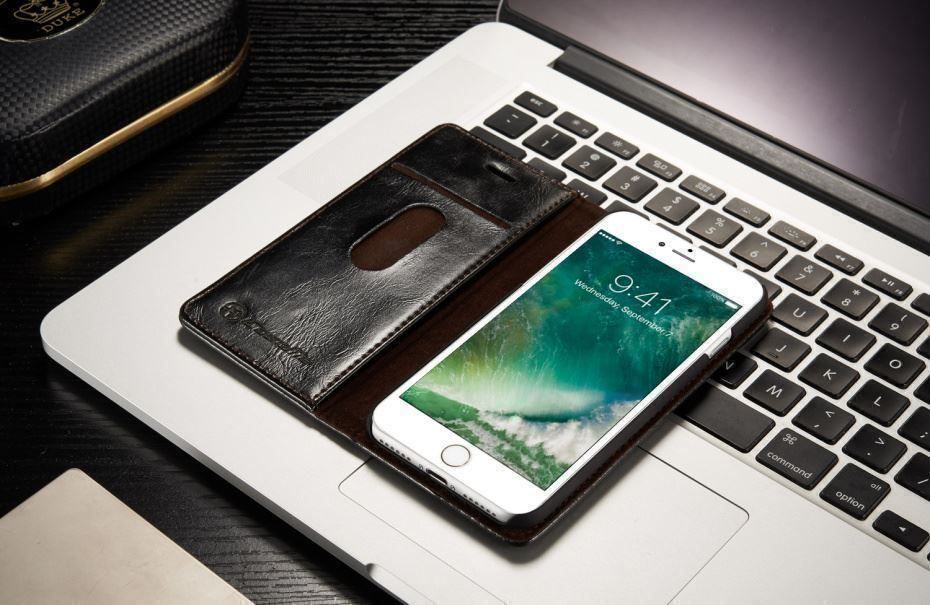 Coques & Protection écran: CaseMe iPhone 7 Plus / 8 Plus Leder Case – Neuf avec emballage d'origine à Zürich par Store-247 1