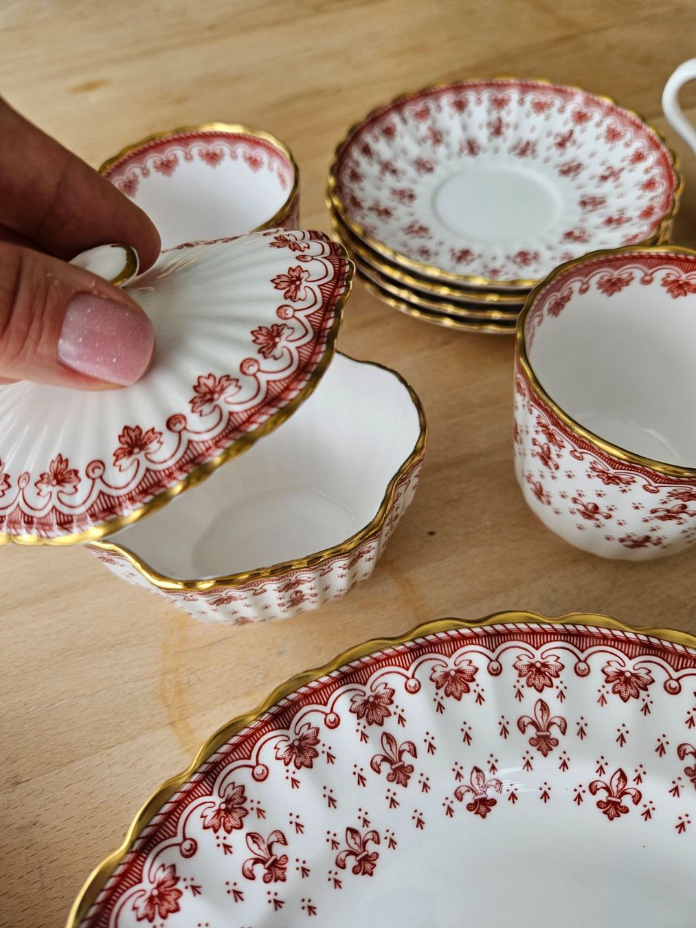 Spode Geschirrsets: Spode England "Fleur de Lys Red" Kaffeeservice – Neu – Neu (gemäss Beschreibung) aus Chur von nataliiaw 3