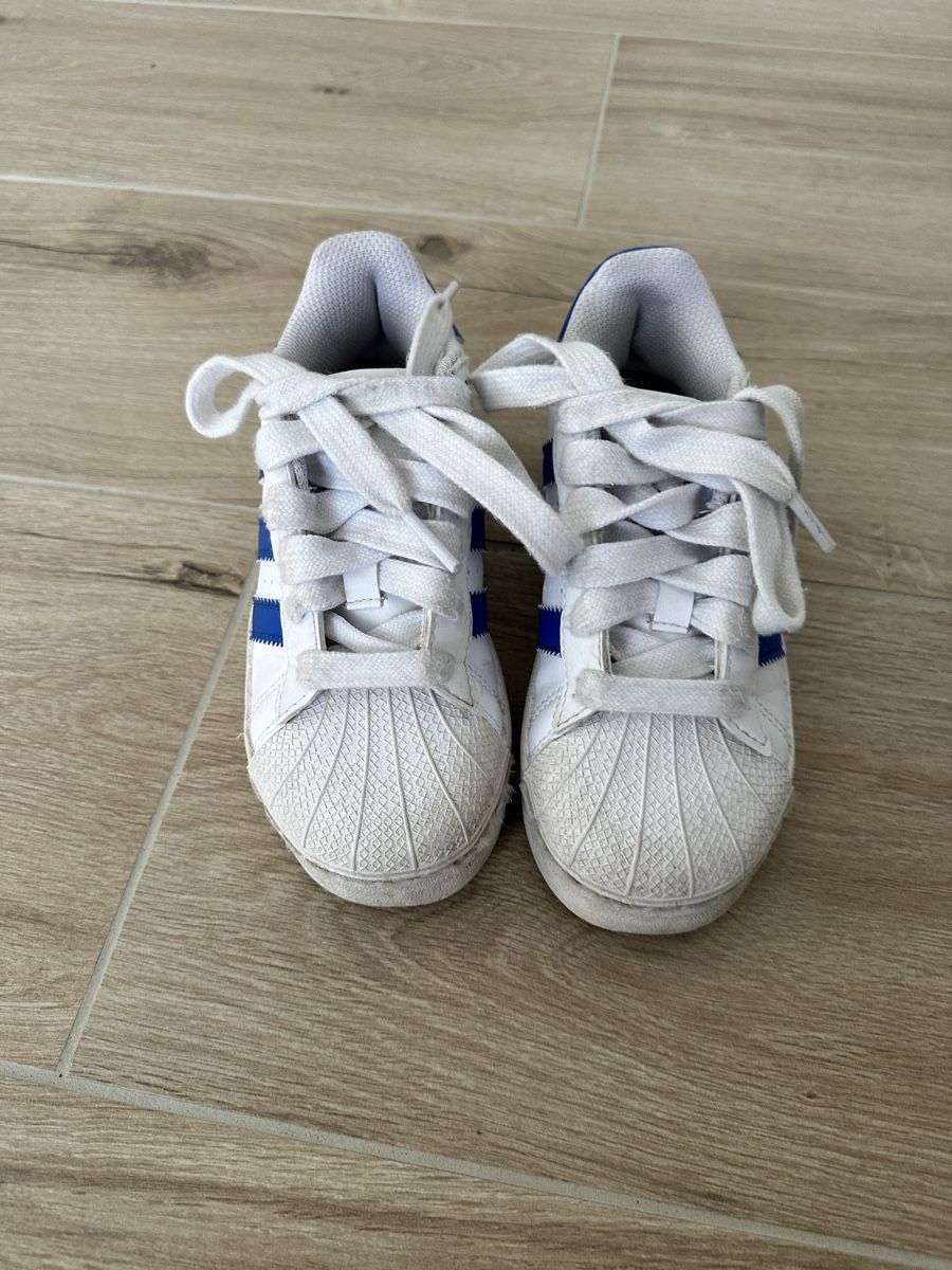 Adidas Chaussures hommes: Adidas Superstar pointure 30 – D'occasion à Wohlenschwil par Raptor2310 3