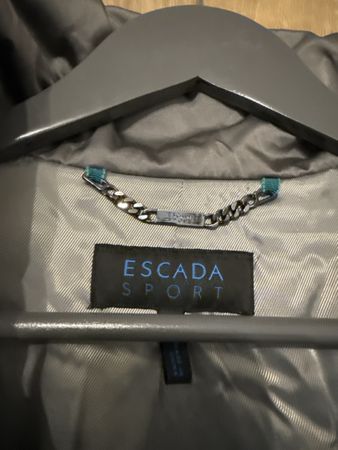 Manteau long matelassé ESCADA Sport – gris – T. 38
