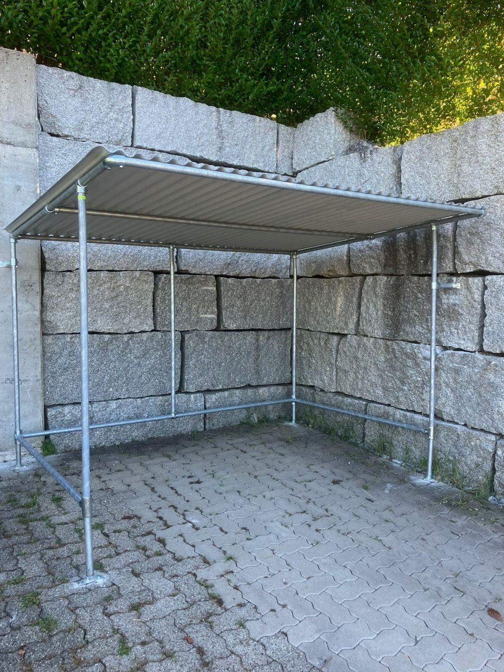 Rifugi: Velounterstand / Fahrradunterstand neu – Nuovo (secondo la descrizione) da Wald ZH venduto da velodaba