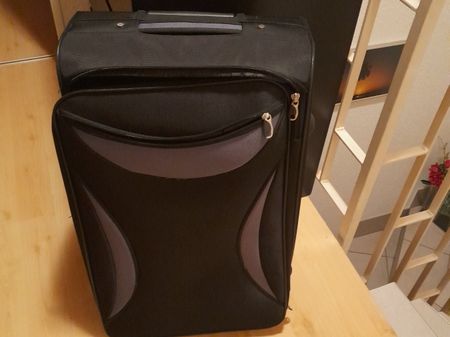 Rollen-Reisekoffer 67 x 39 x 22 cm, Textil schwarz