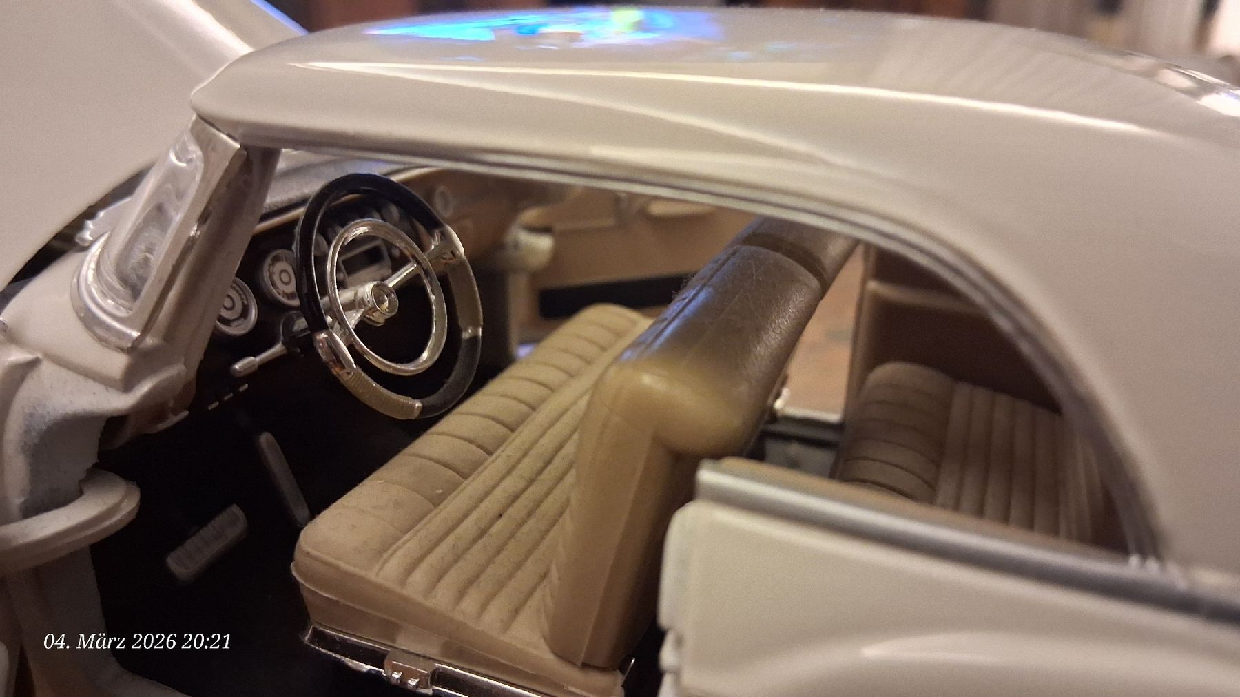 Maisto Modellini d'auto: Chrysler 300B 1:18 – Nuovo (secondo la descrizione) da Wolfenschiessen venduto da 2-stroke-garage 4
