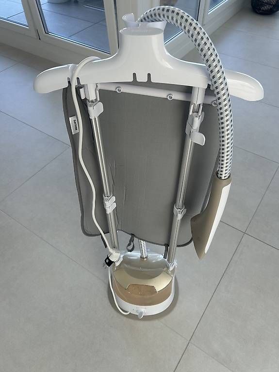 Philips Dampfreiniger: Philips Clothes / Garment Steamer + Stand – Gebraucht aus Thalwil von pal_x28f