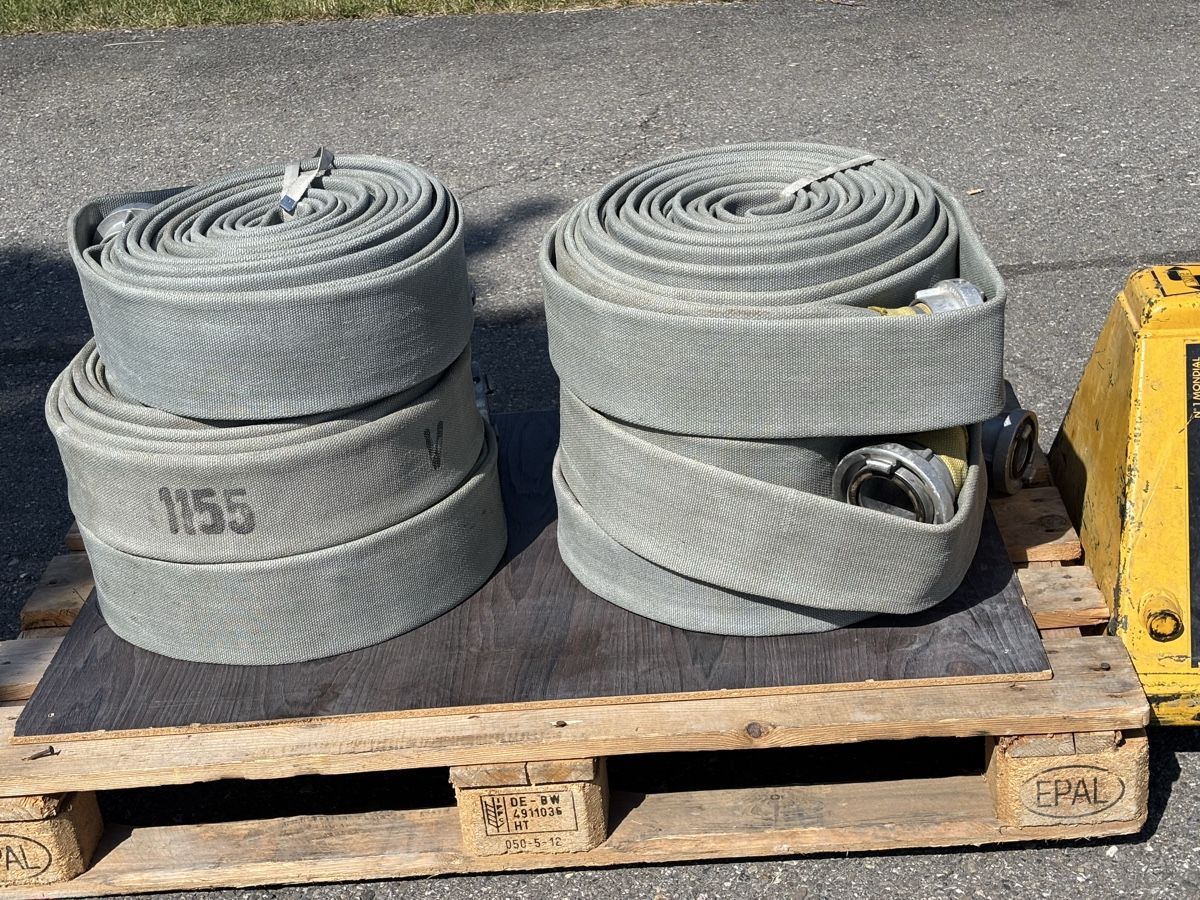 Tuyaux & tubes: Feuerwehrschläuche – D'occasion à Pfäffikon ZH par wavto 3