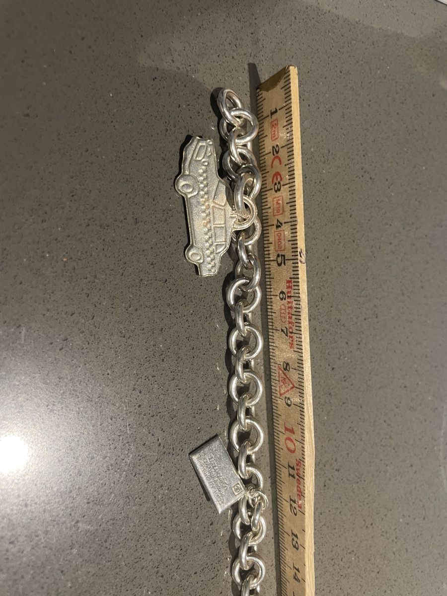 Tiffany & Co. Armbänder & -reifen: Tiffany&CO Armband mit 2 Anhänger – Gebraucht aus Ebikon von loy_wjg6 3