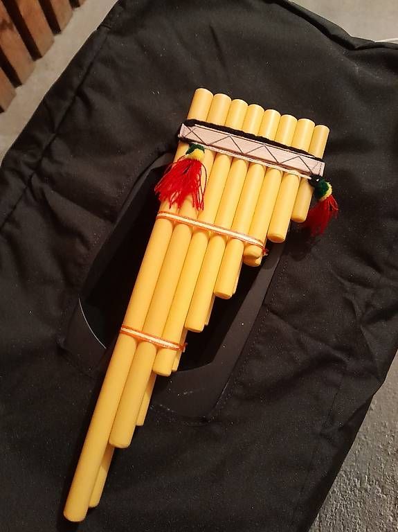 Strumenti musicali: Zampoña PVC Bolivia – Usato da Lausanne venduto da EdwinBOSU 1