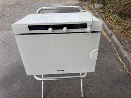 Miele Dampfgarer DG 2350