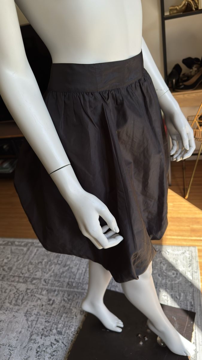 H&M Gonne: H&M Schwarzer Rock |Größe 42 || – Usato da Adliswil venduto da RicPro 1
