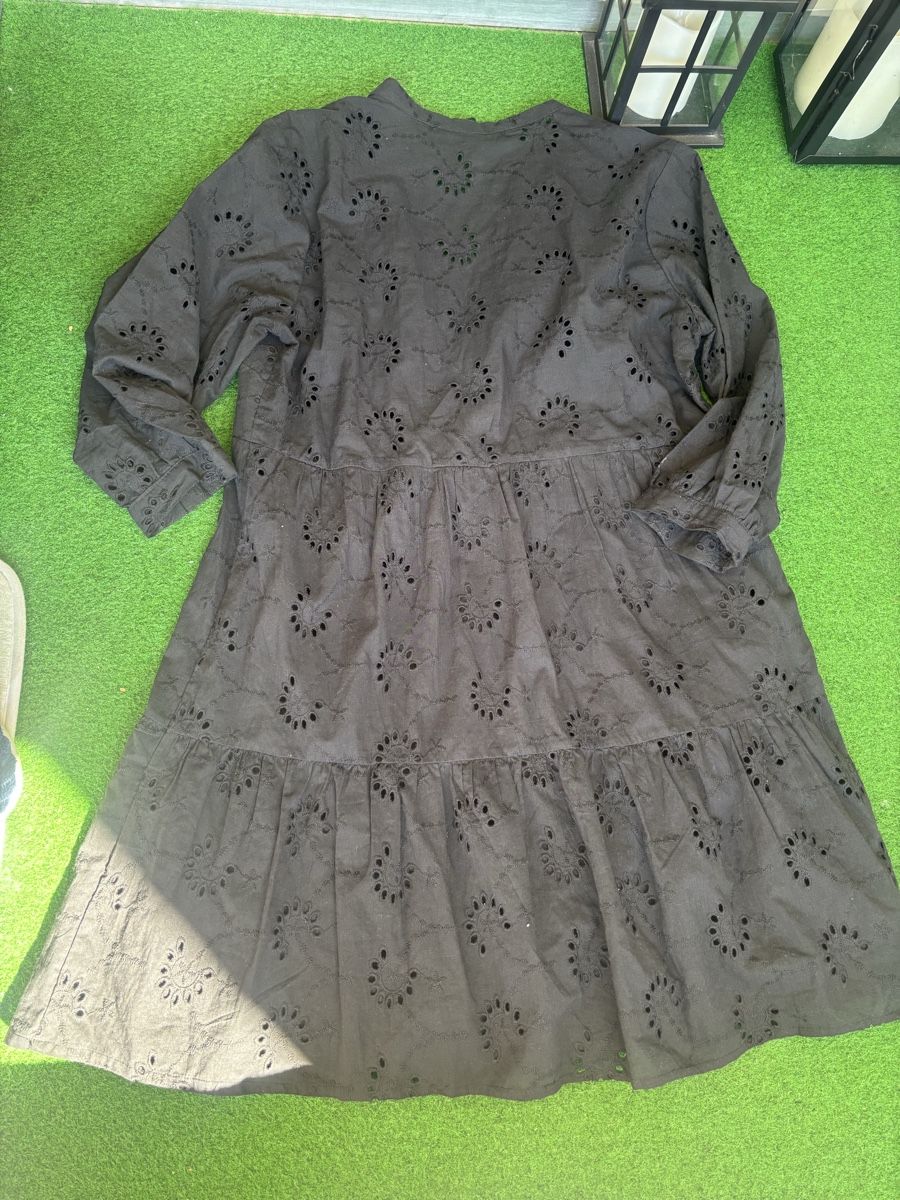 Vestiti: Kleid gr.M/L – Usato da Zug venduto da Biki72 1
