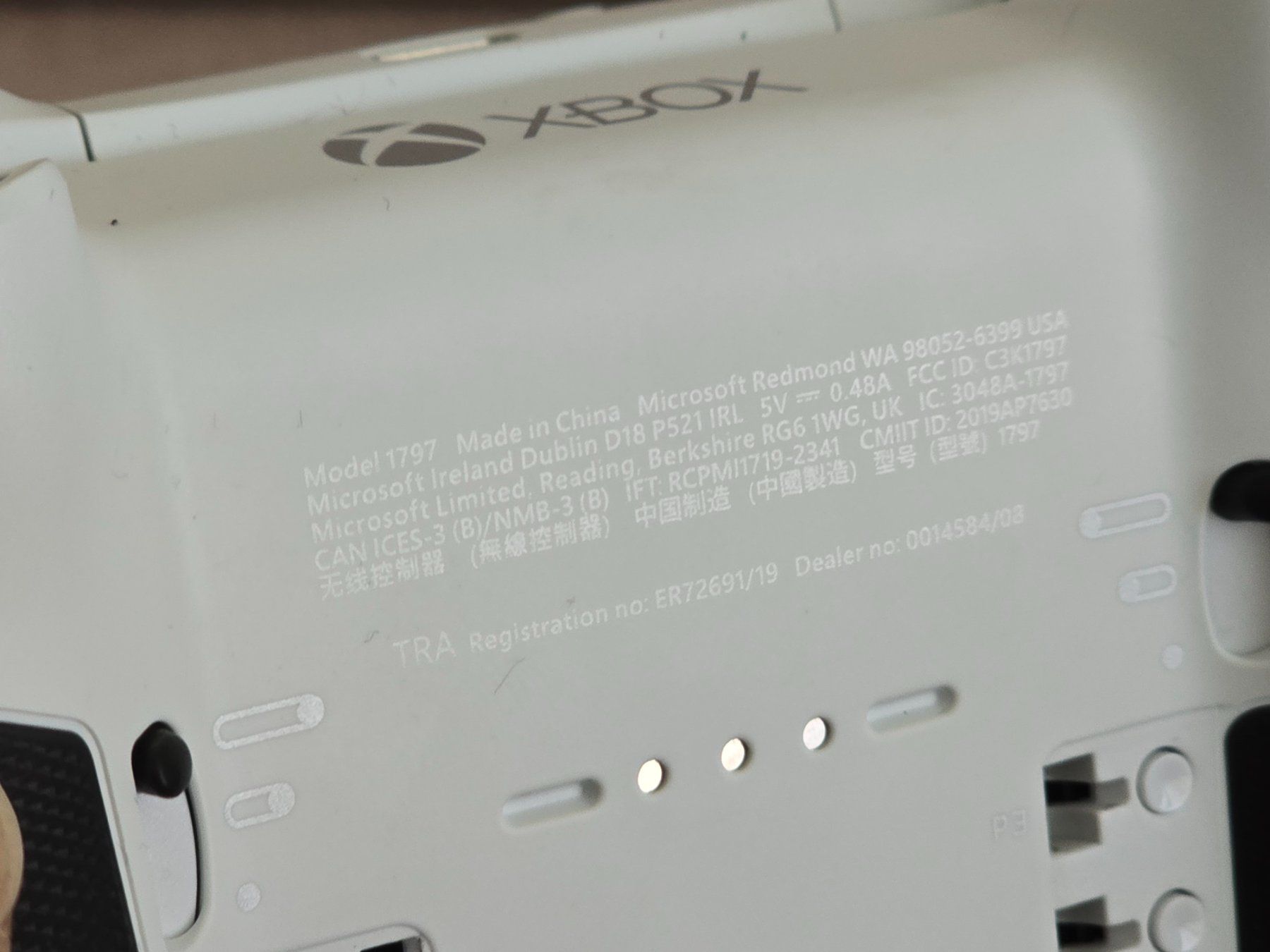 Microsoft Controller: 2 Xbox Elite 2 Core/sehr guter Zustand – Gebraucht aus Basel von Esmen 3