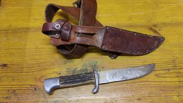 Alte Jagdmesser mit Holster (S2)