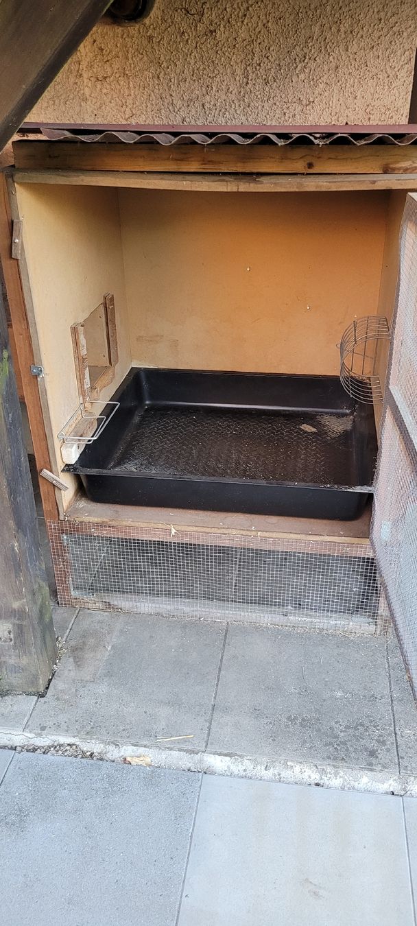 Cages, transport & sécurité: Holz-Kleintiergehege mit 3 Abteilen – D'occasion à Frauenfeld par ricola22 3