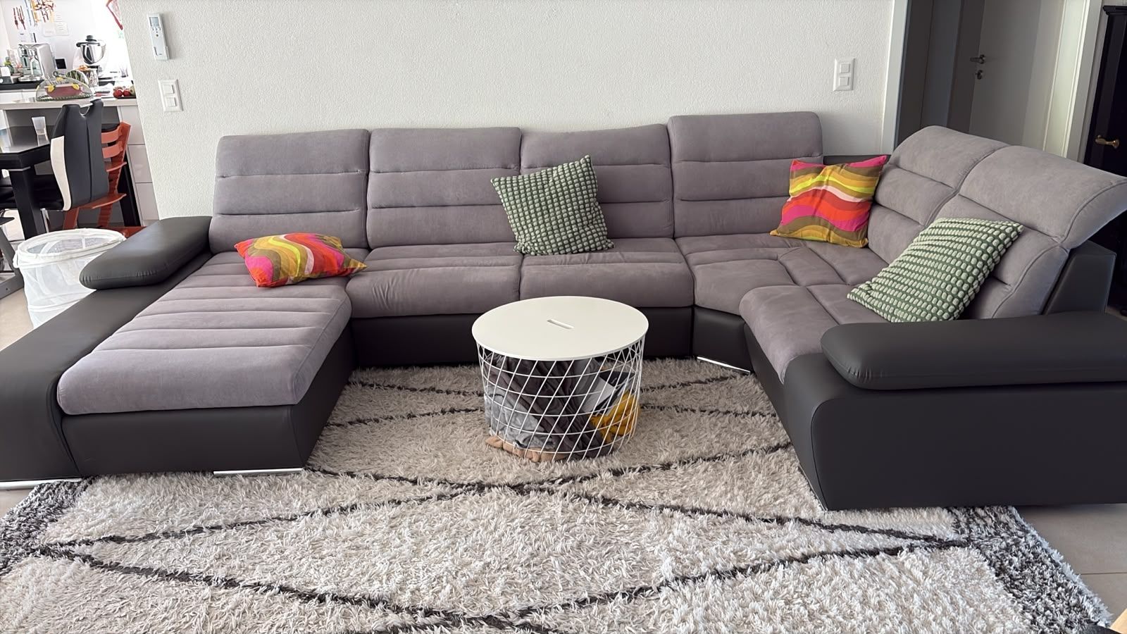 Sofas: grand canapé à Leytron – Gebraucht aus Sion von Sam-stress