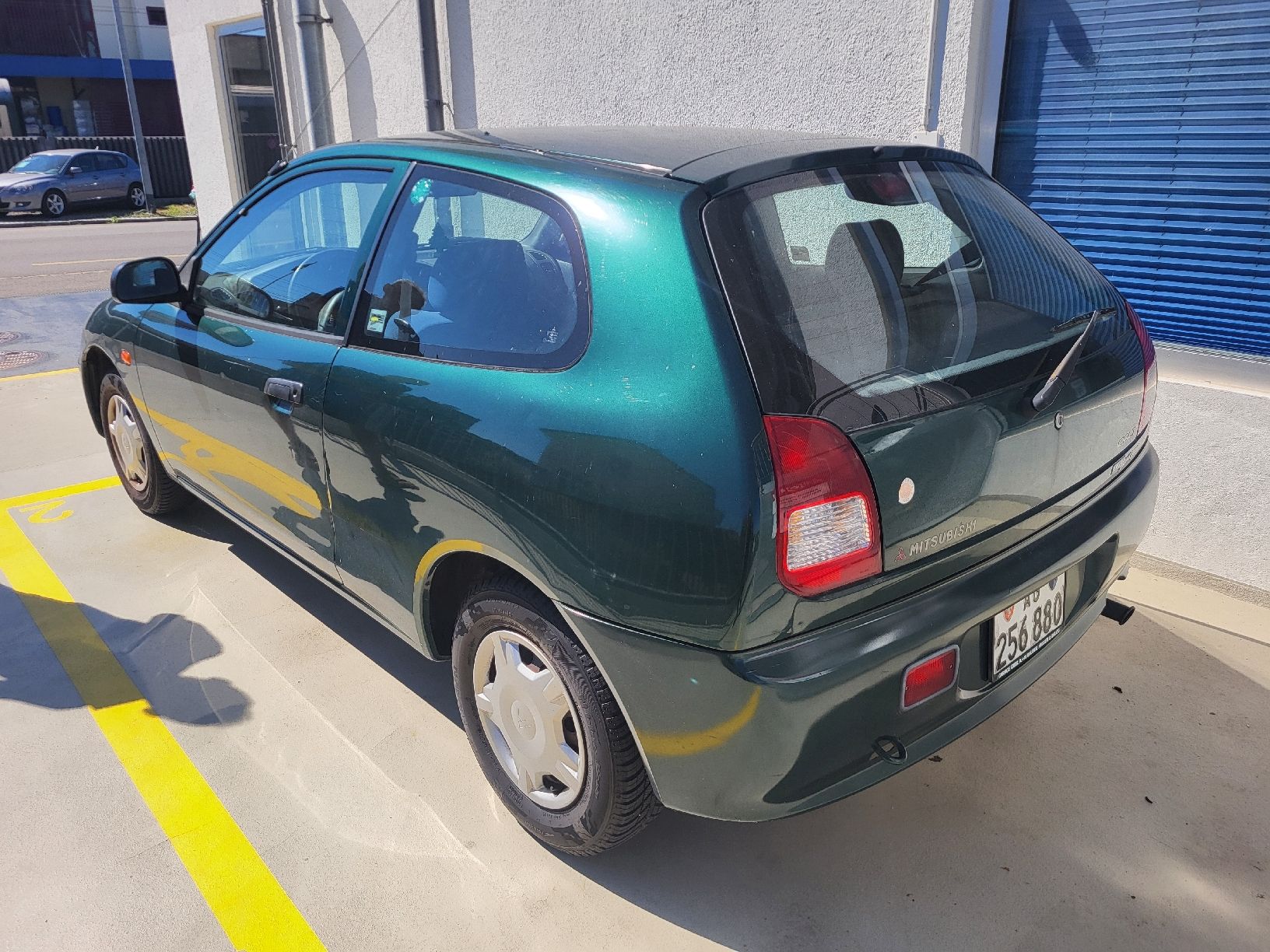 Mitsubishi Automobili: Mitsubishi Colt 1.3 ab MFK – Usato da Brugg AG venduto da AmGleis-5200 5