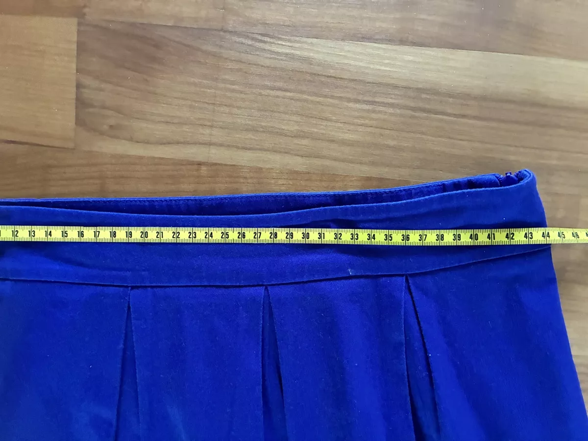 Costumi: Jupe und Oberteil  – Usato da Wetzikon ZH venduto da chris7pat 2