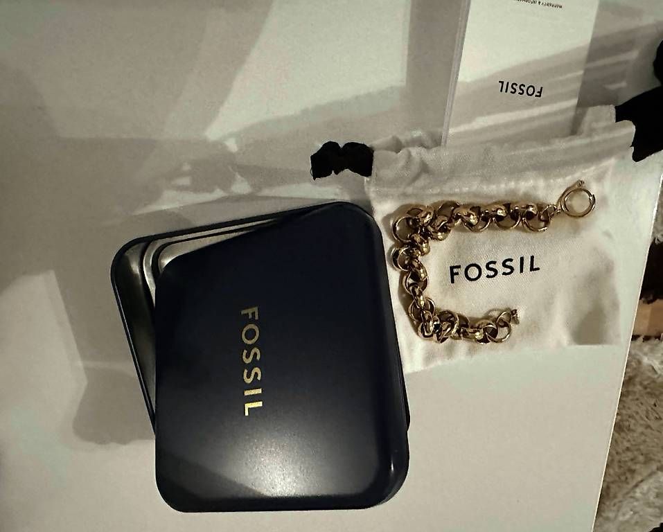 Fossil Armbänder & -reifen: Fossil Armband neu – Gebraucht aus Laufen von Vatti