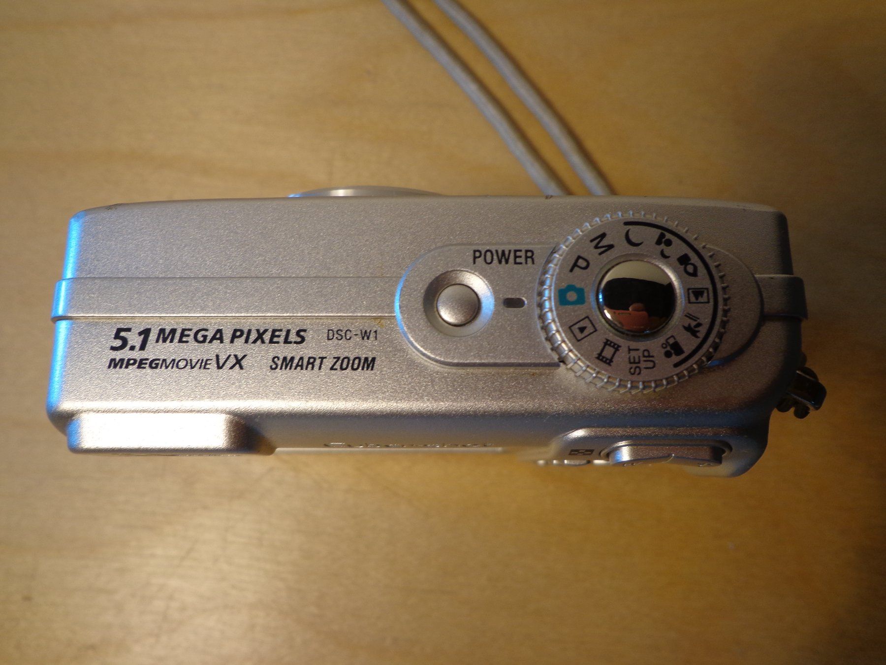 APPAREIL PHOTO NUMÉRIQUE vintage: SONY CYBERSHOT DSC-T7, 5.1Mp - Japon 2005 EUR 80,00 - FR