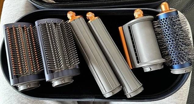 Fers à boucler & lisser: Dyson Airwrap Multi-Haarstyler Complete Long  – D'occasion à Geneveys-Coffrane par jeannot2008 2