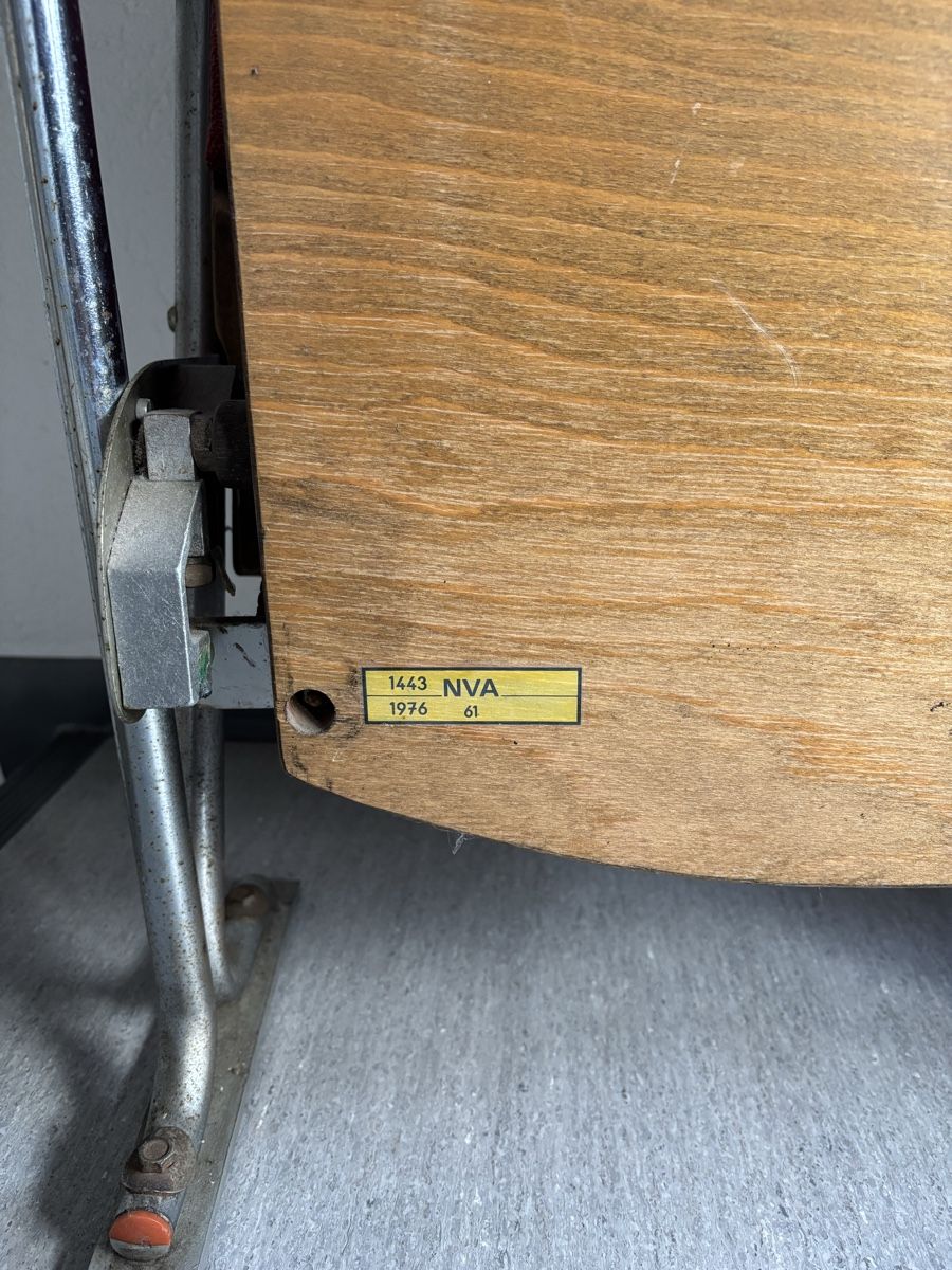 Poltrone: Original DDR Kino Sessel – Usato da Zürich venduto da Uluvuur 2