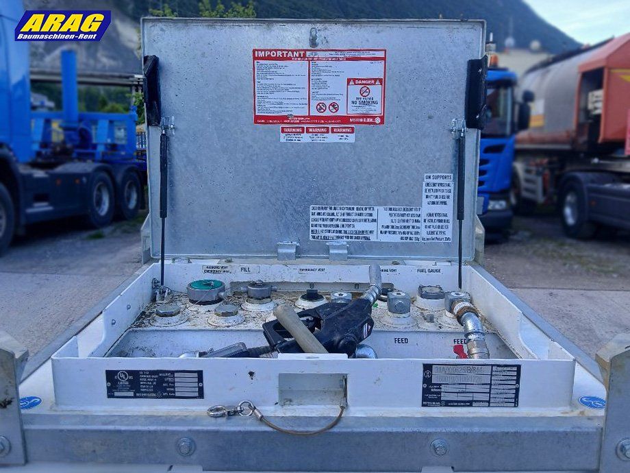 Accessori per altri veicoli: Western 10 TCG Dieseltank_02 – Usato da Hasle LU venduto da Arag08 4