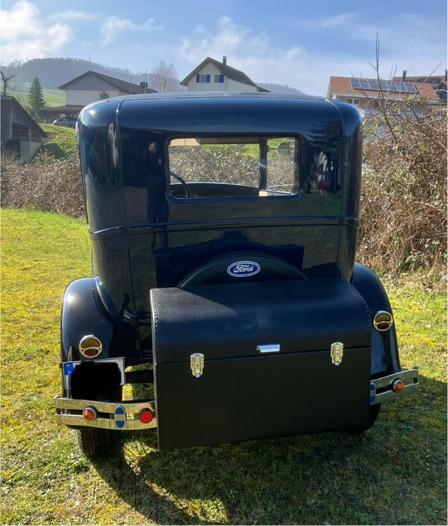 Ford Model A 1928 3