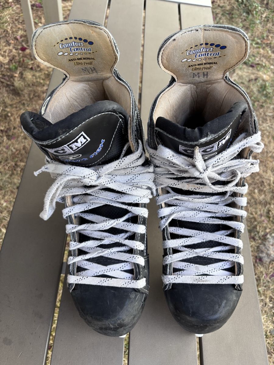 Ccm Patins à glace: CCM Tacks Pro, Grösse US 9, gebraucht – D'occasion à Röschenz par mplush 2