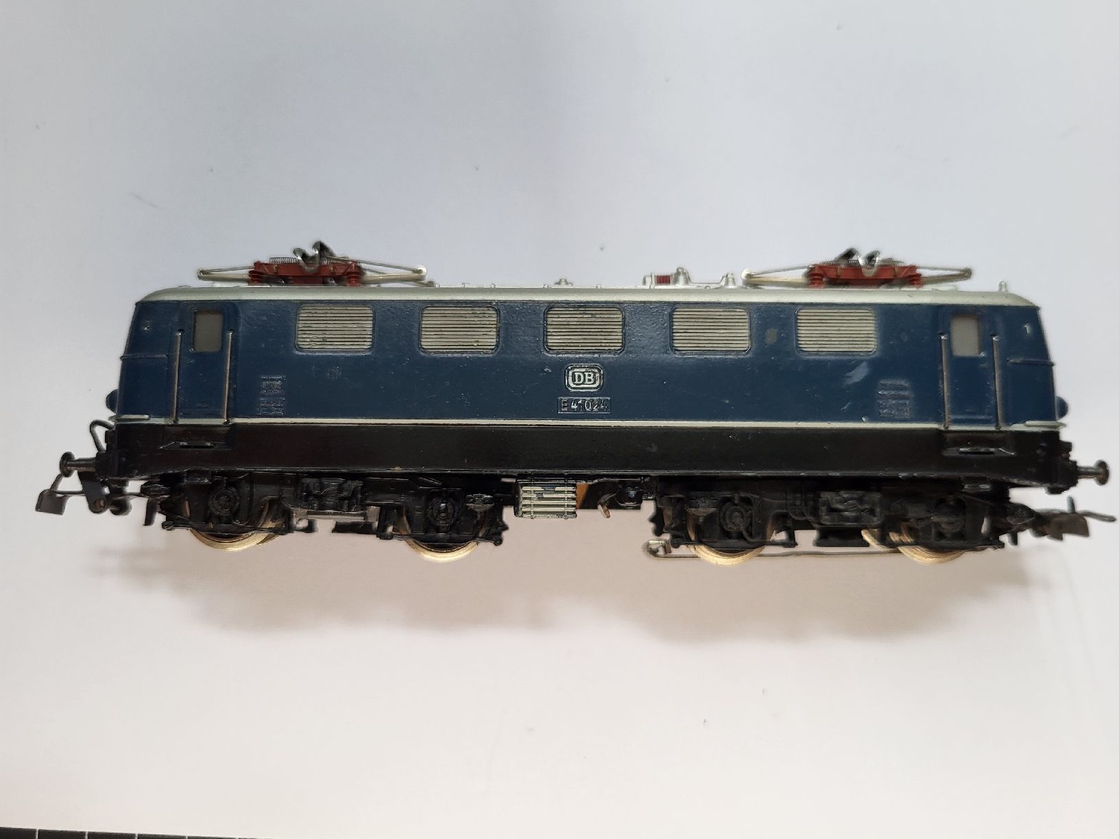 Märklin Trains électriques: Märklin 3034 E-Lok E41 024 DB H0 Wechselstrom #148 – D'occasion à Dachsen par MacheSache 1