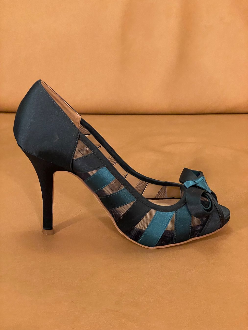 Scarpe da donna: Paula Soler high heels – Nuovo (secondo la descrizione) da Corcelles NE venduto da gingerbrain 3