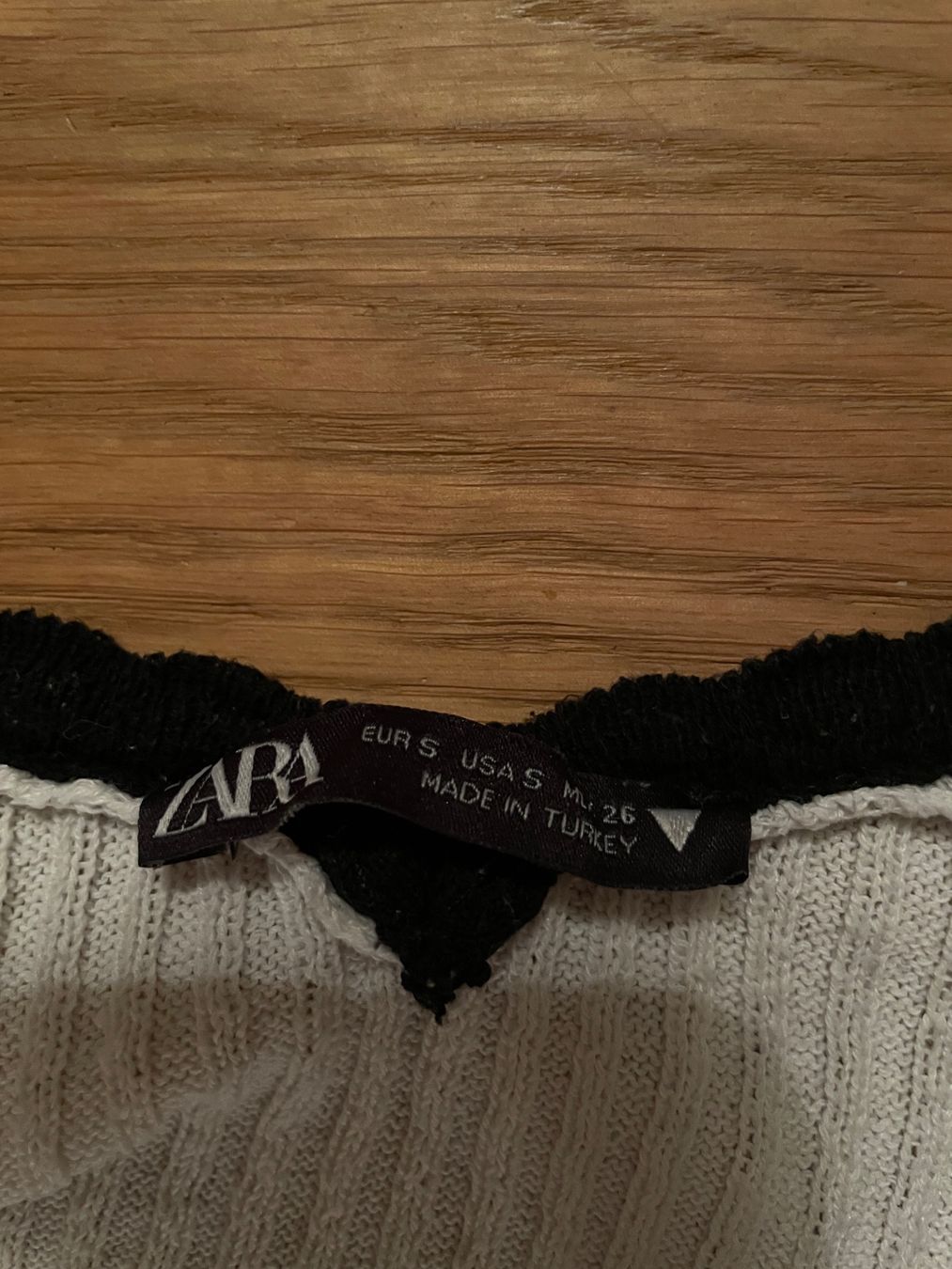 Zara Tops: Zara Top Grösse S weiss – Gebraucht aus Basel von joh_vl7m 2