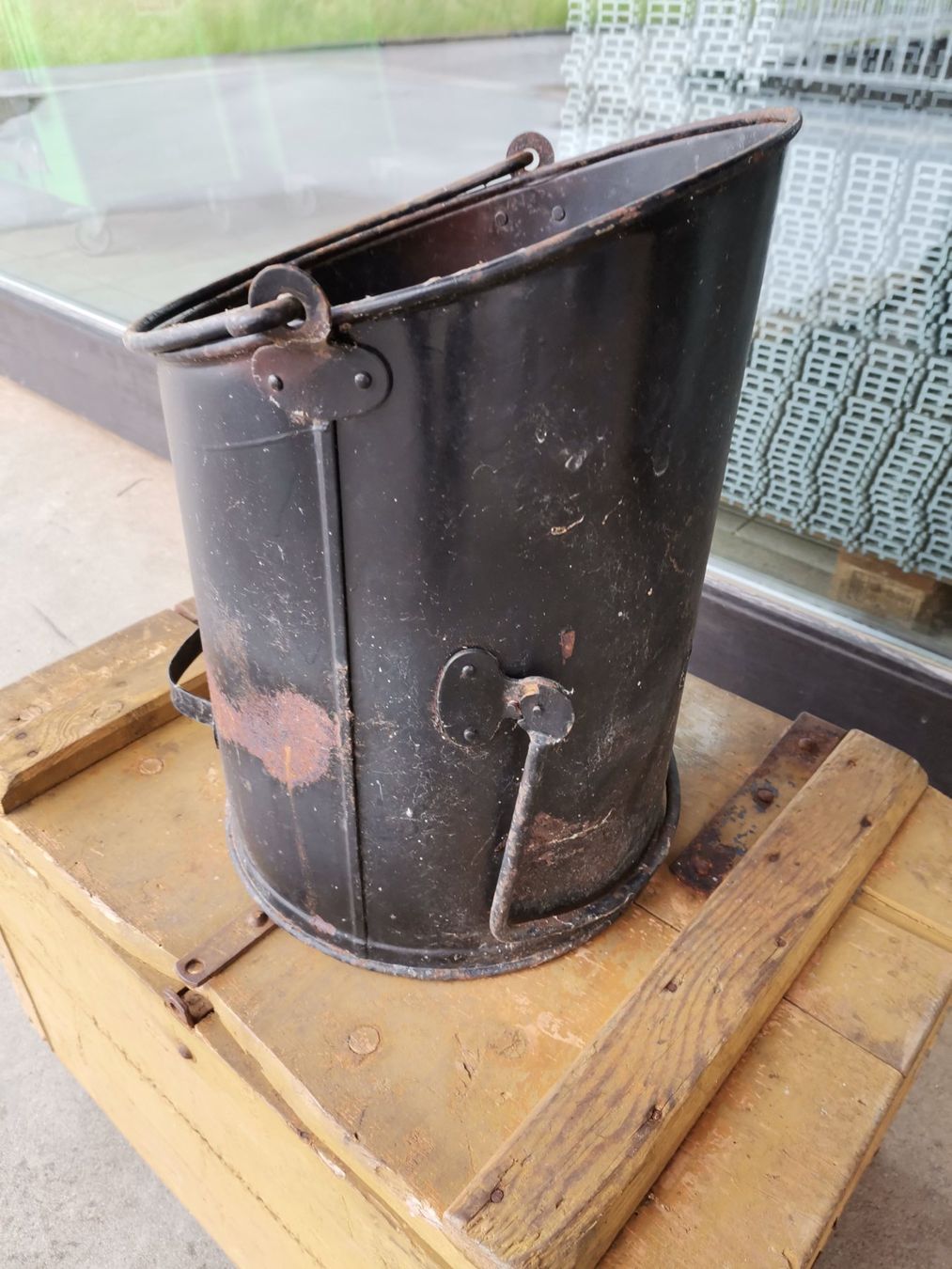 Sonstiges für Haushalt & Wohnen: Alter Kohlekessel, Kohleneimer, Antiker Kessel, Alter Eimer – Gebraucht aus Wiedlisbach von materialkreislauf 2