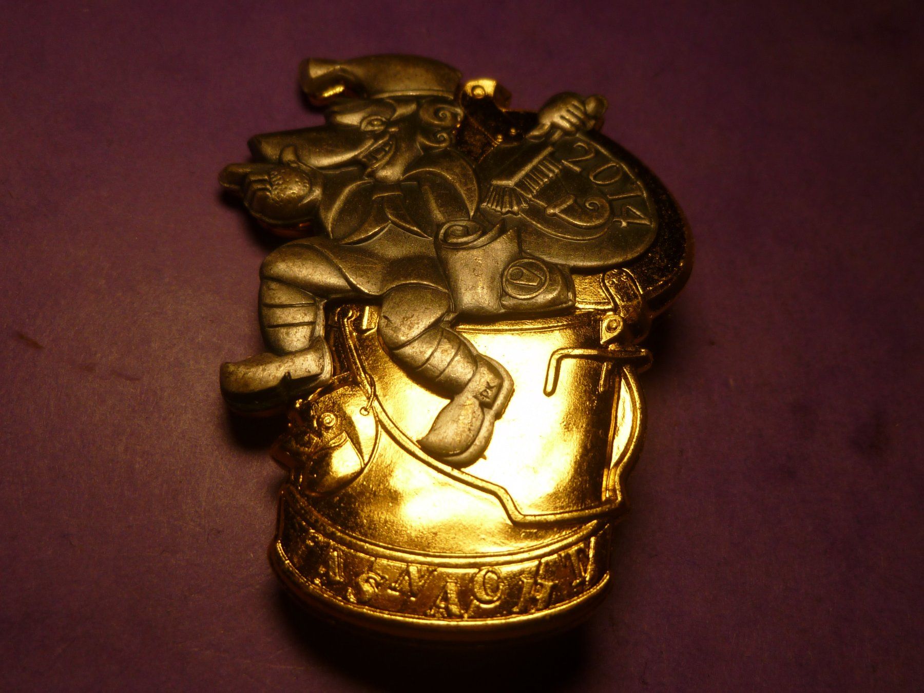 Placchette & Badge: BASEL 2014 GOLD – Usato da Ried (Muotathal) venduto da Mandarin02