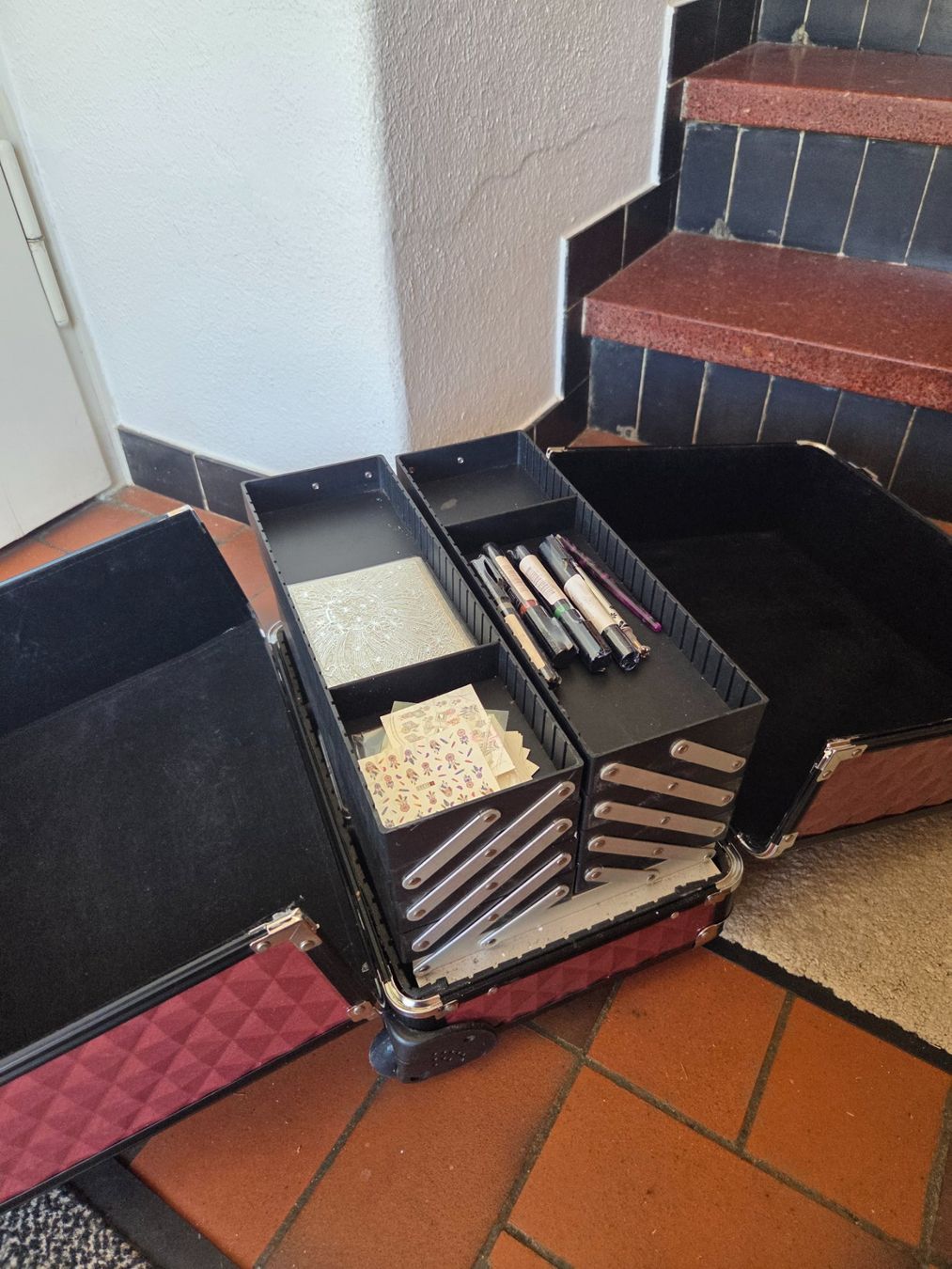 Valises de voyage: Kosmetikkoffer / Nagelkoffer – D'occasion à Höri par fab_w7p5 2