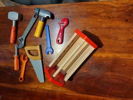Werkzeugkiste / Werkzeugkorb aus Holz mit Kinder 9-teilig