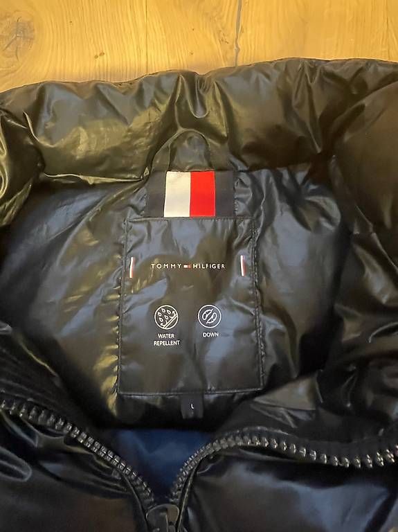 Jacken: Tommy Hilfiger Jacke Gr.L – Gebraucht aus Kleinandelfingen von kin_kkh2 2