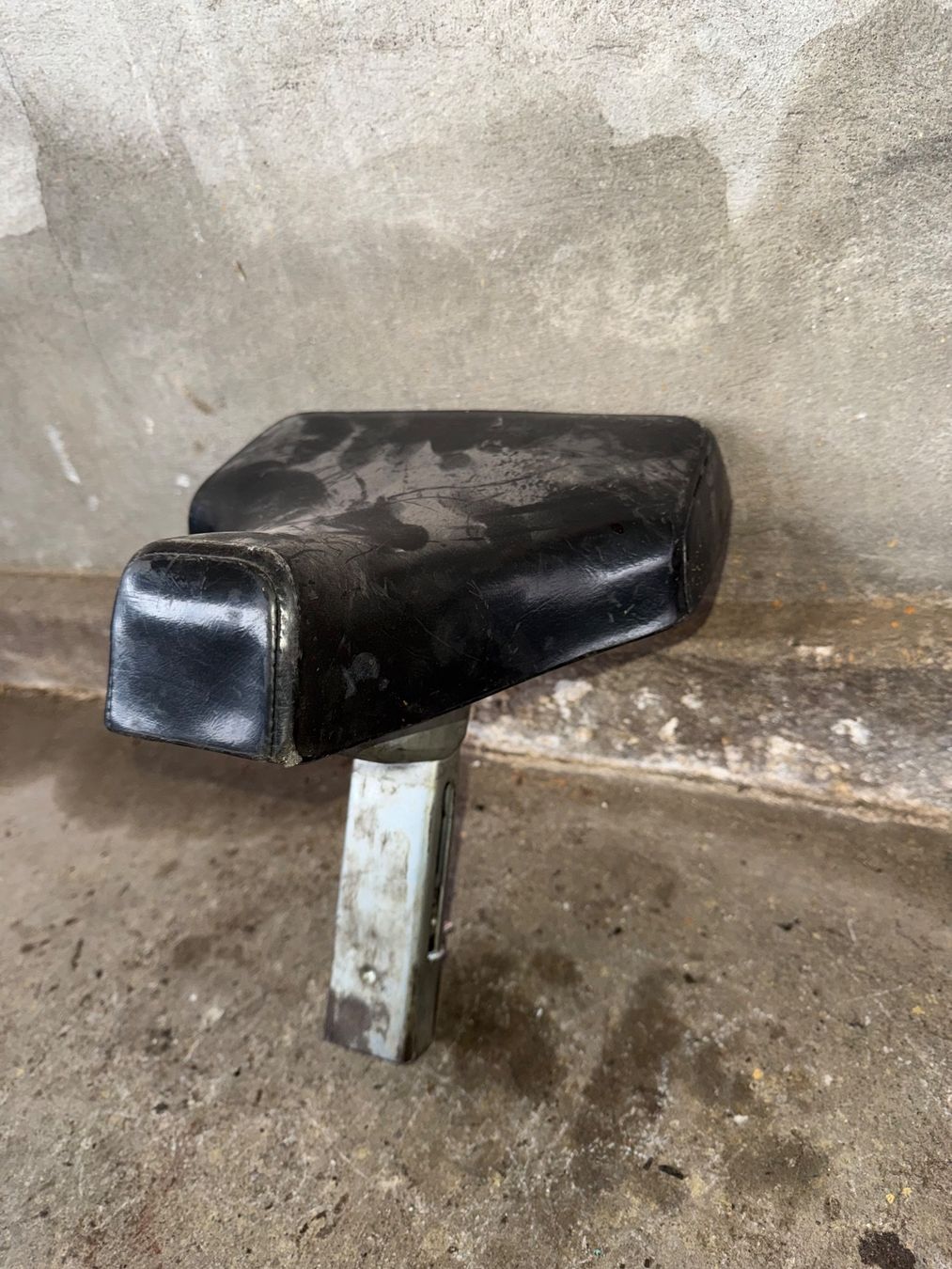 Piaggio Pièces pour mobylette: Piaggio Ciao Mofa Sattel – D'occasion à Fahrni b. Thun par berger_tuning34 3