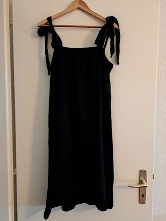 Robe noire Jubylee taille S/M 100% coton bon état