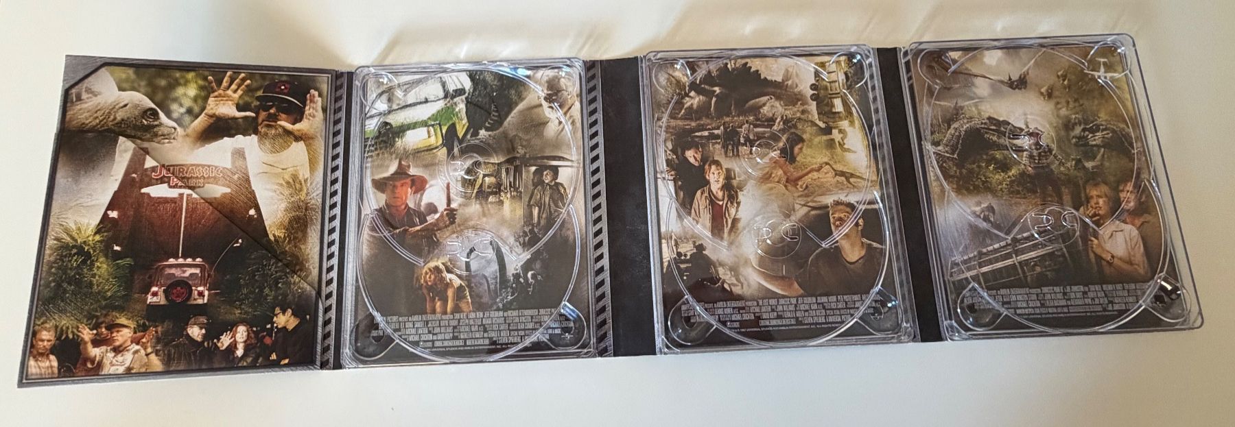 Alle DVDs: Jurassic Park Trilogy Blu-ray Box Set Trilogie – Gebraucht aus Altstätten SG von sheamus 5