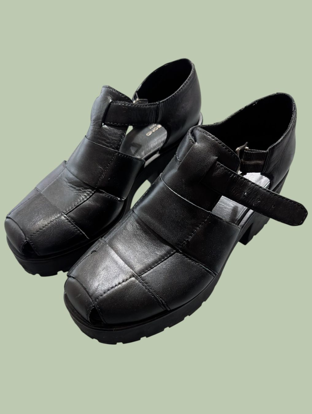 Vagabond Scarpe da donna: Schwarze Vagabond Plateau-Sandalen – Usato da St. Gallen venduto da nadinewho