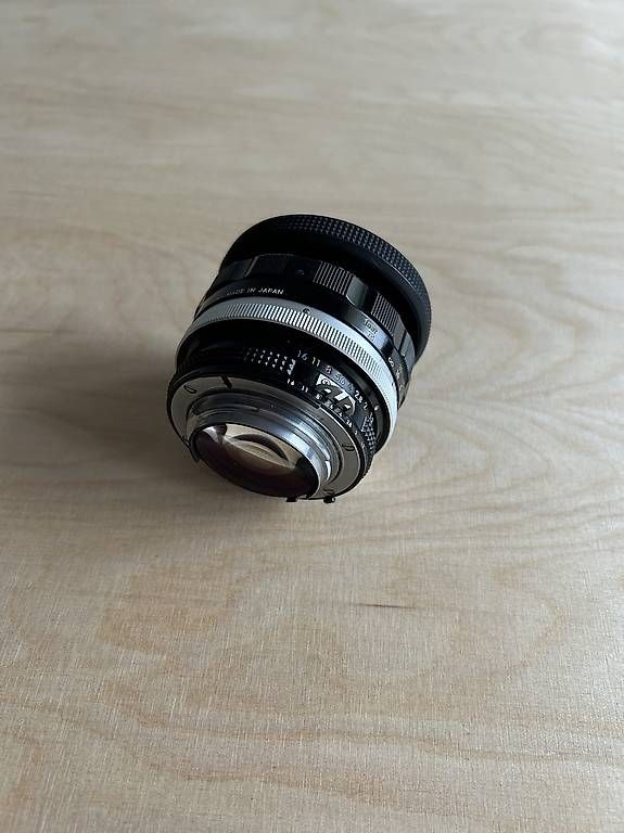 Nikkor Objektive: Nikon Nikkor 55mm f/1.2 – Gebraucht aus Solothurn von salo__me 1