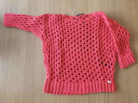 Gestricktes Oberteil
