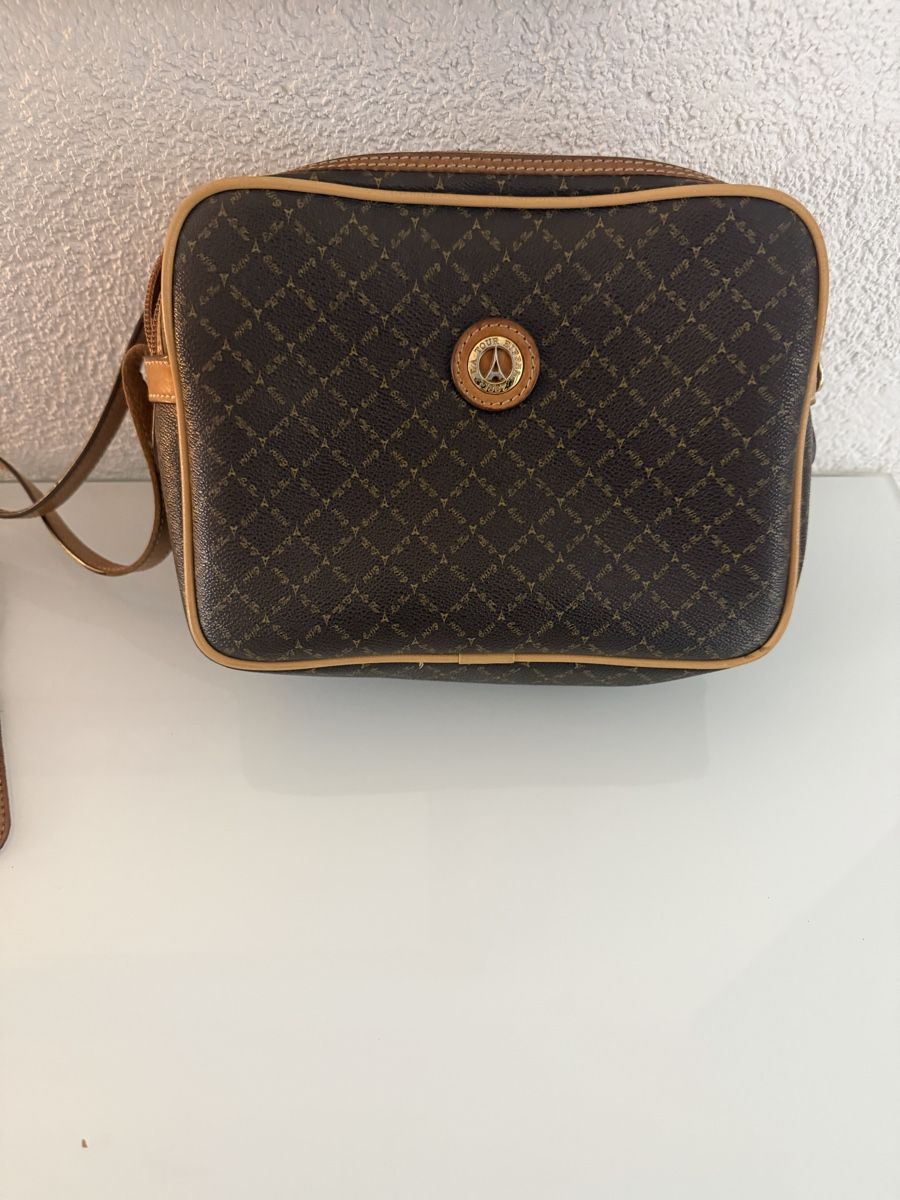 Sacs femmes: Handtasche – D'occasion à Tennwil par Zaylaaa