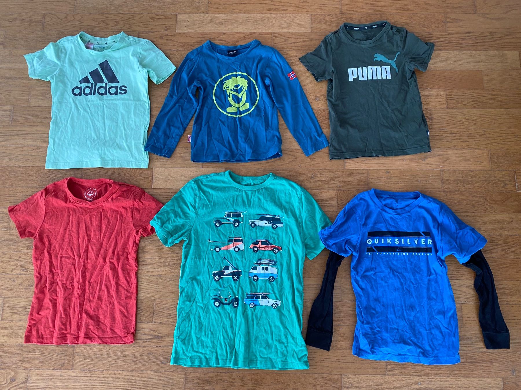 Lotti & Set di vestiti: 6 Shirts Gr 110-134 – Usato da Wädenswil venduto da PeterWaedi