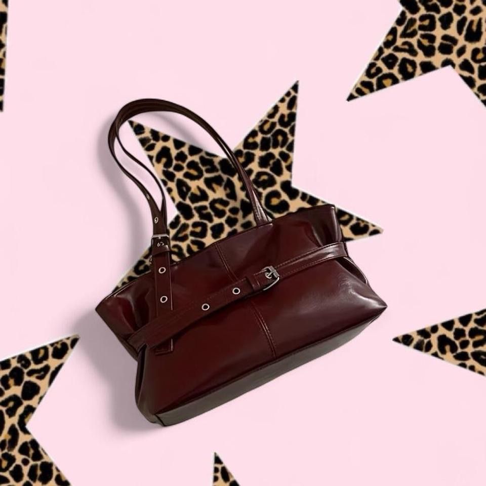 Sacs femmes: Red vegan leather handbag – D'occasion à Spiegel b. Bern par pre1ovedthreads