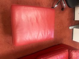Rotes Ledersofa mit Fusshocker - Top Zustand!