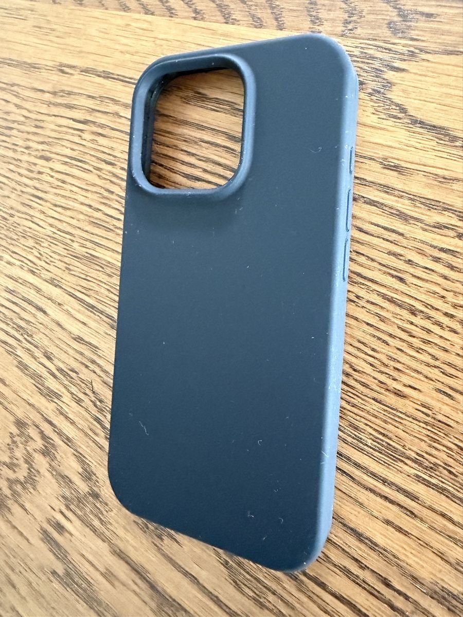 Cover & Protezioni schermo: Coque Apple iPhone 16 Pro noire - neuve – Nuovo e nell'imballaggio originale da Lausanne venduto da Stephaniesdressing 5